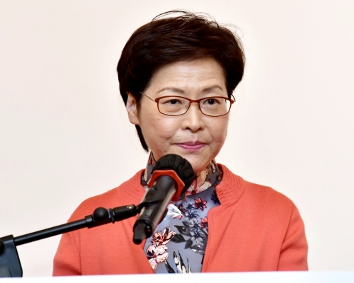 林鄭感謝當地醫療人員的貢獻。資料圖片