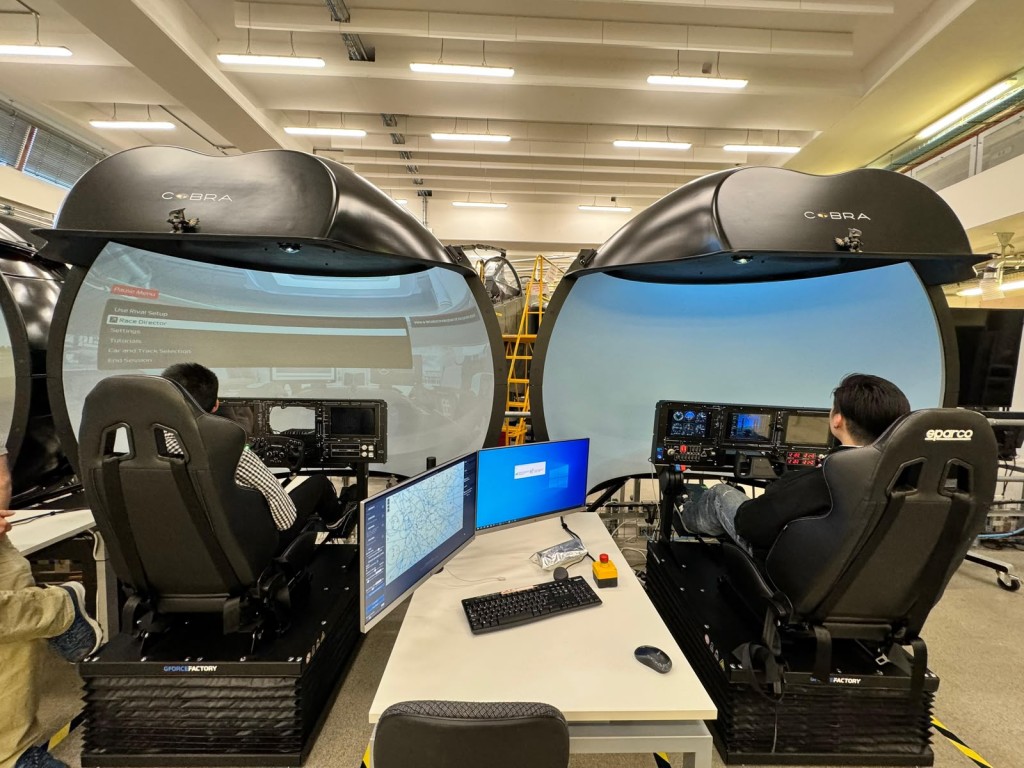 澳洲部分大學開設和航空相關的課程。 澳洲部分大學開設和航空相關的課程。