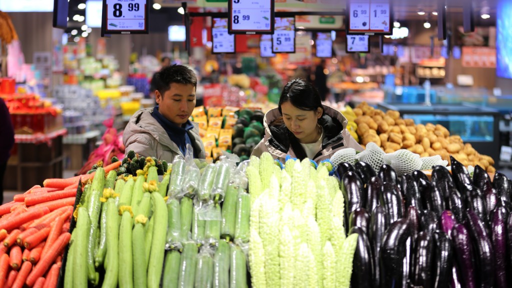 美伊戰爭導致油價上升,可能推高蔬果價格。 新華社 美伊戰爭導致油價上升,可能推高蔬果價格。 新華社
