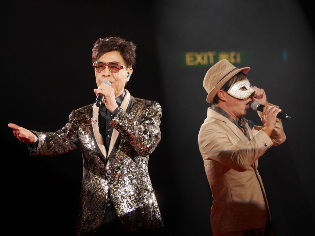 叶振棠在《顾嘉辉荣休盛典演唱会》演唱《忘尽心中情》，也是辉哥最喜欢的作品之一。