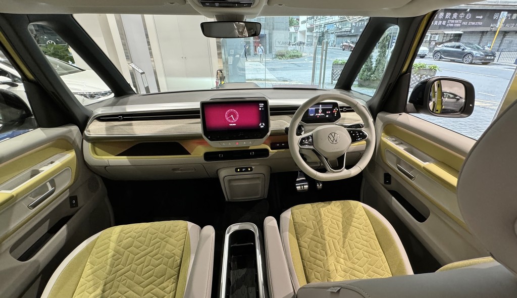 電動車福士Volkswagen ID.BUZZ九龍灣預展，雙色two tone車廂內裝以時尚實用作主導。