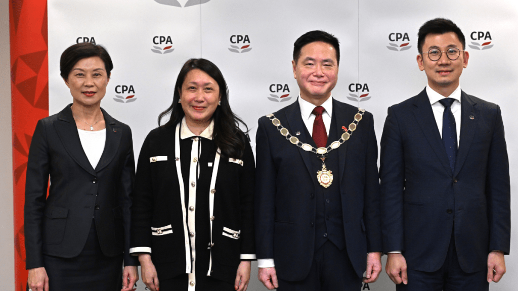 羅卓堅（右二）獲選為新任會計師公會會長 李舜兒及謝海發獲選為副會長