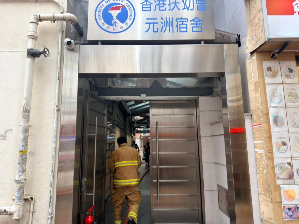 發生火警的是青少年院舍。梁國峰攝 發生火警的是青少年院舍。梁國峰攝