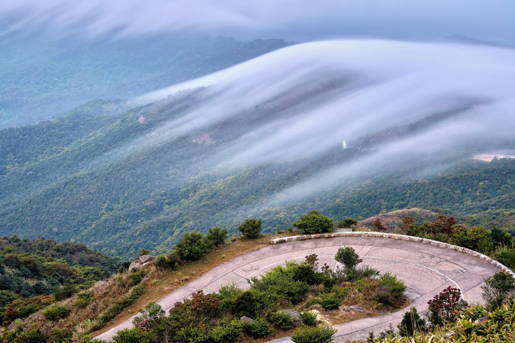 大帽山地形雲。攝：Chung Ming Lee / 2023年3月18日 。天文台fb