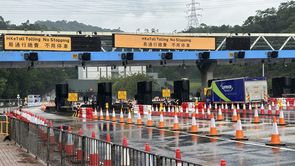 運輸署提醒車主補交隧道費並設定自動繳費方式。資料圖片