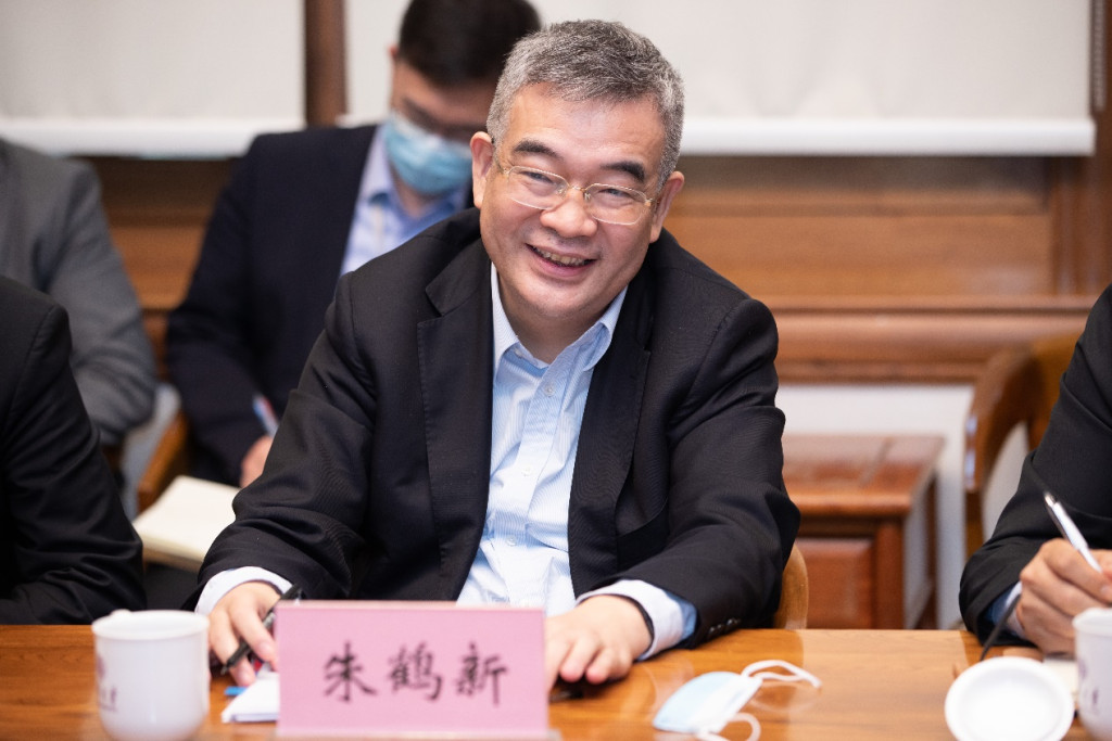 不排除朱鶴新先擔任央行黨委書記，再接任行長。