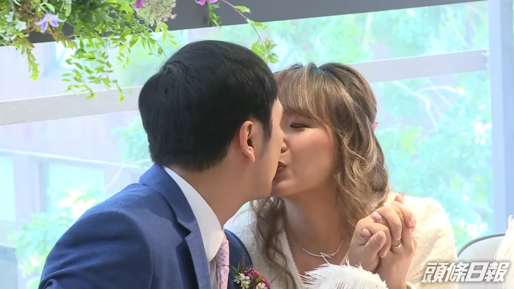李泳豪日前举行结婚注册仪式。