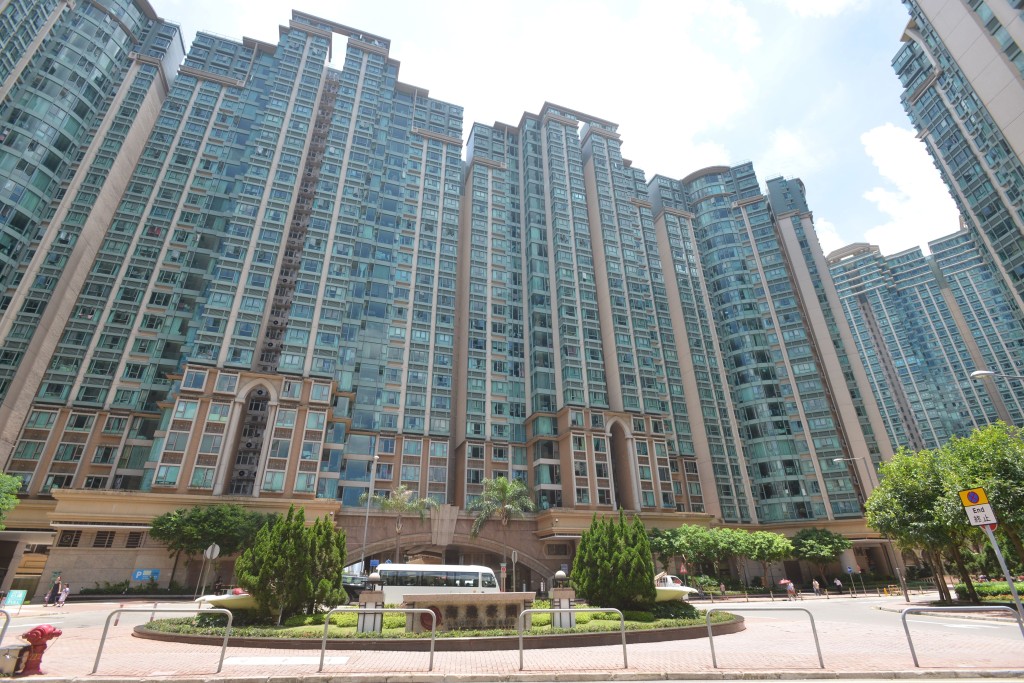 海逸豪園3房1868萬成交,低市價約6%。