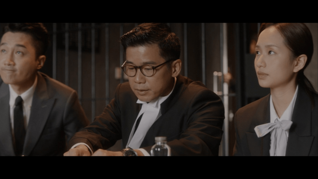 梁雍婷（右）近年产量甚多，在去年大热电影《正义回廊》饰演林海峰的徒弟，为杨伟伦辩护。