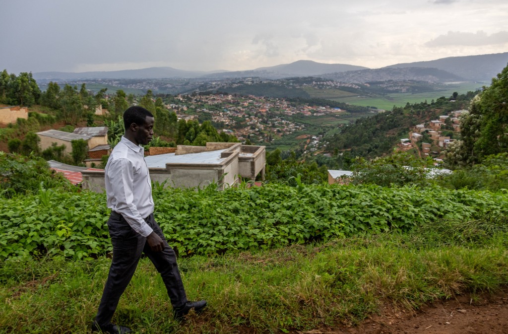 如果寻求庇护者的申请被接受，他们将留在卢旺达。路透社