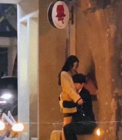 睇相都有啲怕醜呀!(微博圖片)