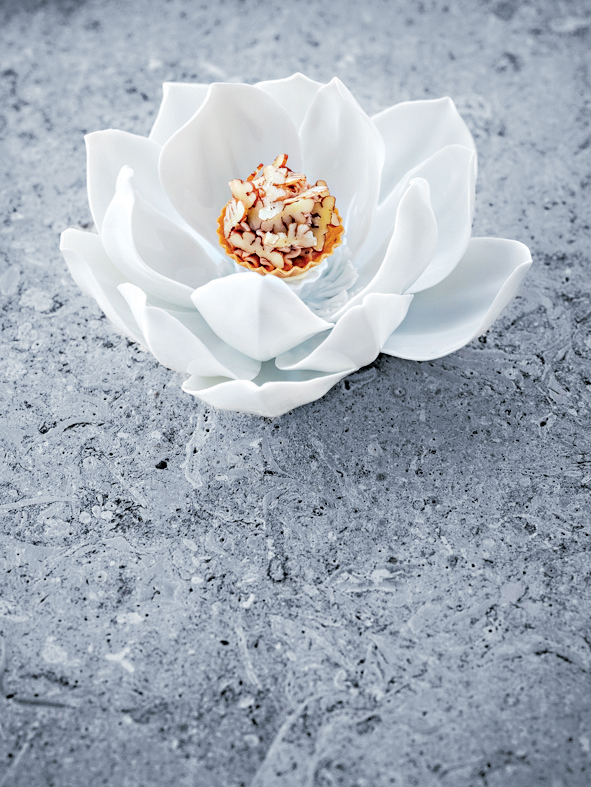 细腻柔和，咸中带甜，外形优雅的鹅肝忌廉挞。