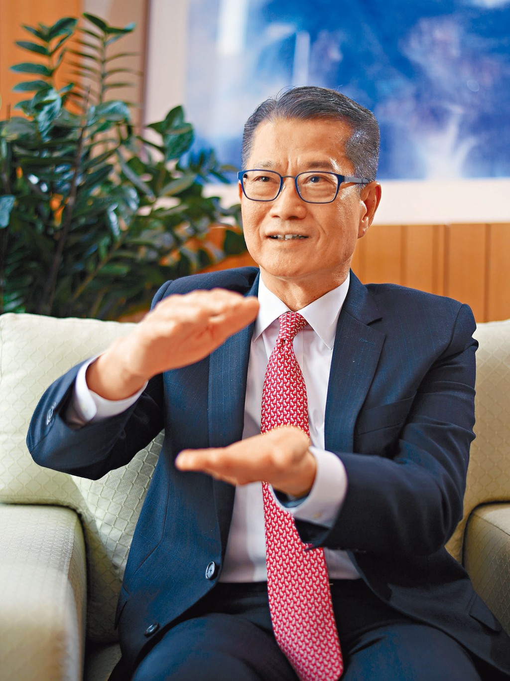陳茂波稱，將重新檢視邊境土地，引入不同產業的工商業用地，方便企業「落戶」。