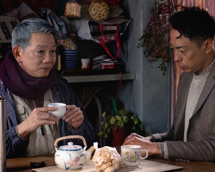 袁富華(左)跟姜皓文於《翠絲》劇照