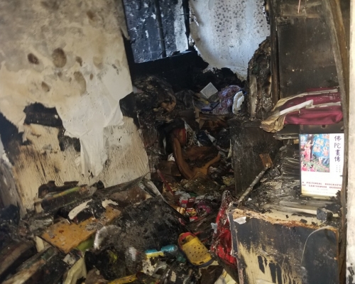 起火單位付之一炬。