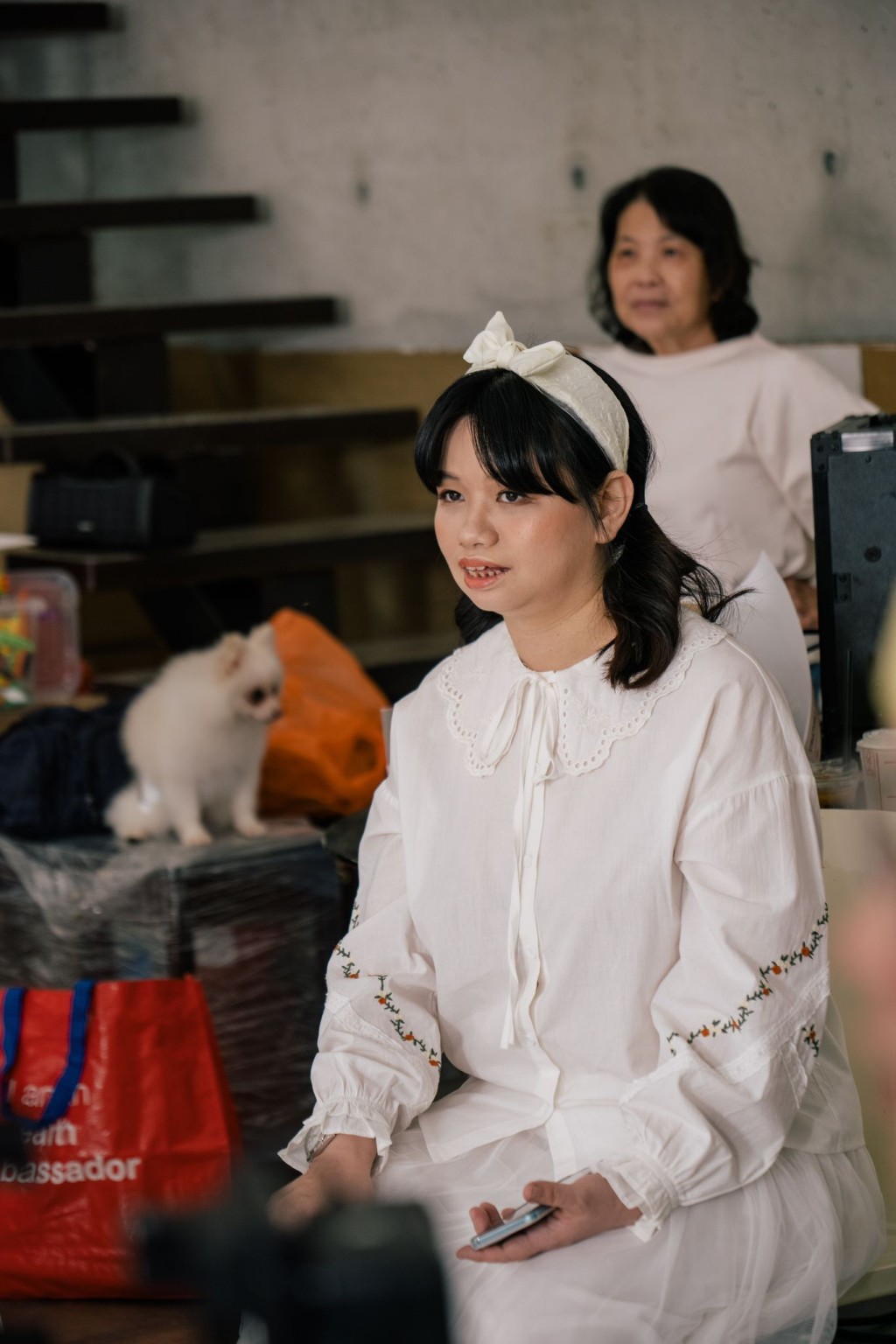 阿儀仲出歌拍MV。