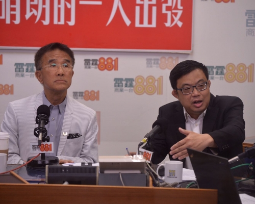 田北辰(左)及涂謹申今早在電台節目就「一地兩檢」方案議題針鋒相對。