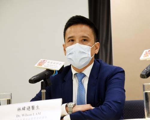 林纬逊亦建议，管乐手表演范围增建透明胶板。资料图片