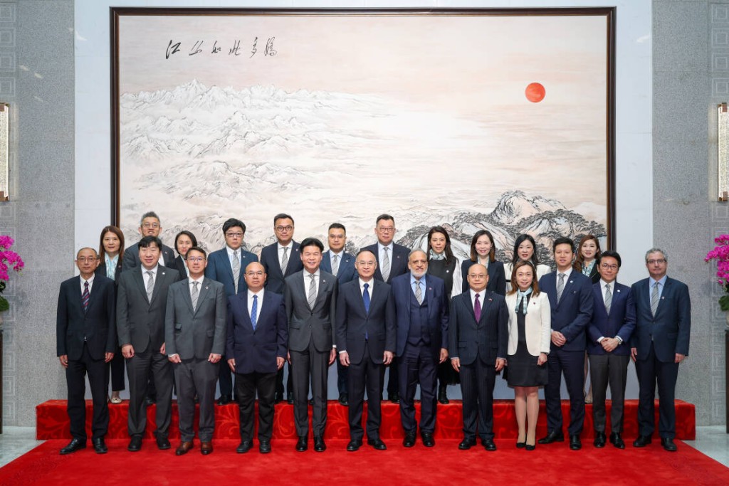 律师会一行到访中央港澳办。律师会提供