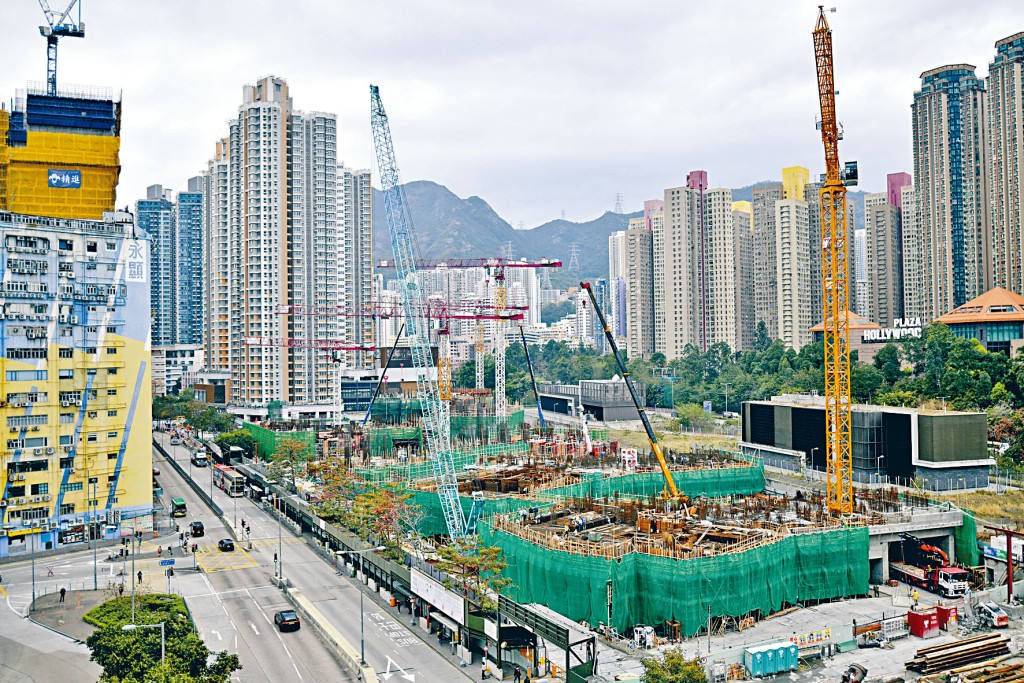 綠置居「啟鑽苑」提供二千一百一十二個單位，將於五月推售。