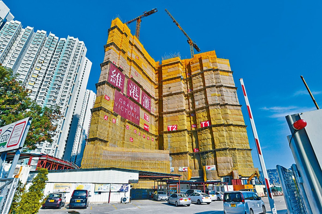 西九龍維港滙I昨以1291.4萬售出一伙兩房戶，月內累錄6宗成交。