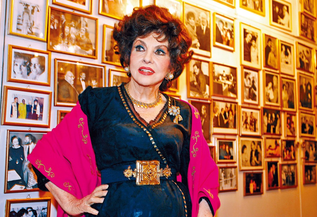 珍娜前日在羅馬與世長辭，享年95歲，其勁敵蘇菲亞羅蘭留言悼念。