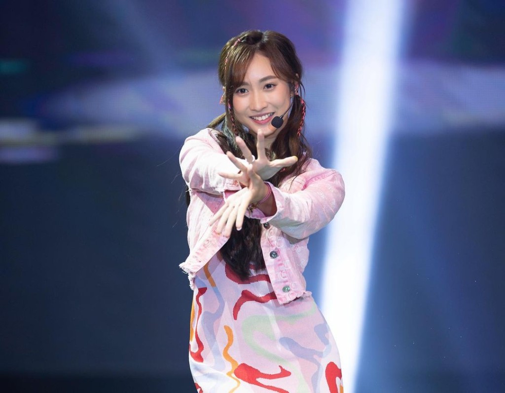 Yumi锺柔美于2020年参加TVB歌唱比赛《声梦传奇》。