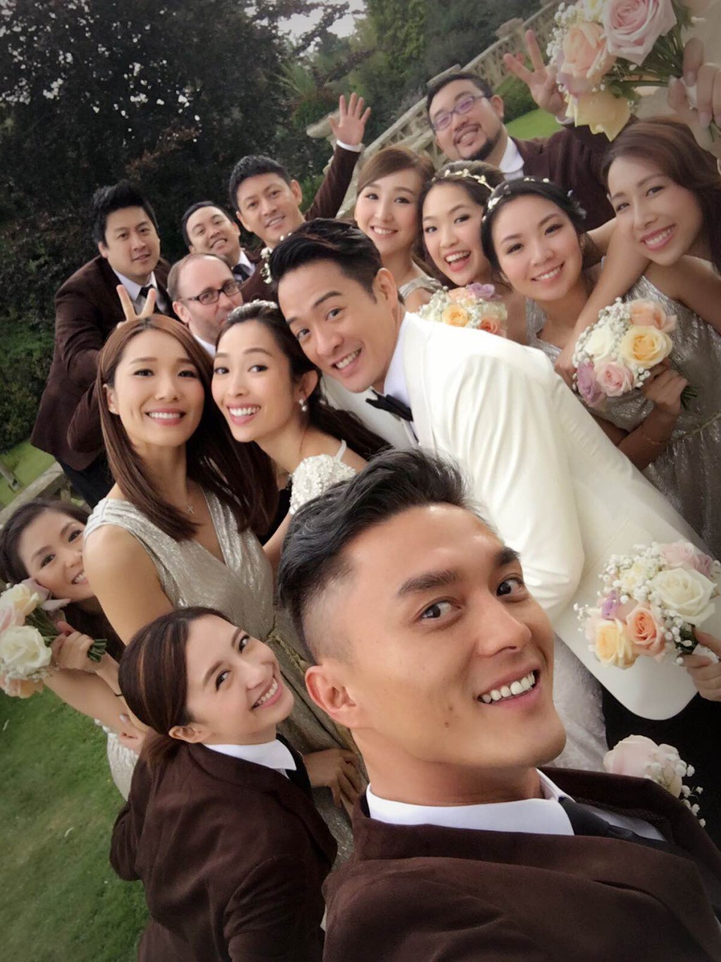 3）宋熙年2016年与陈智燊结婚。