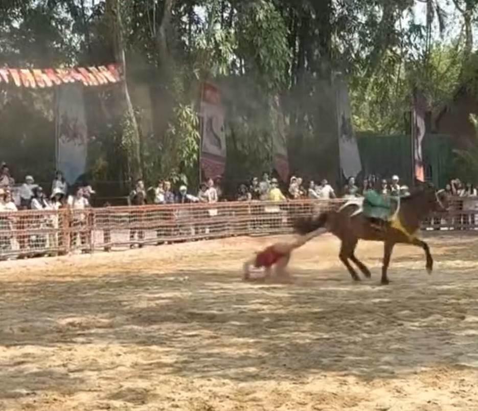 網上流出意外發生的一刻。