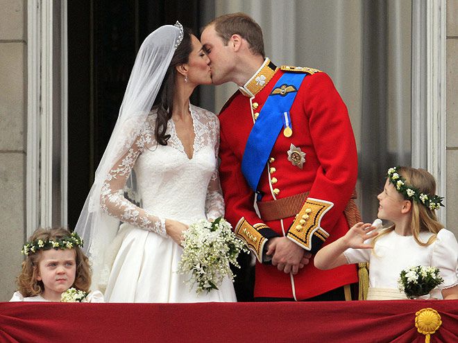 英国威廉王子与凯特2011年大婚。美联社