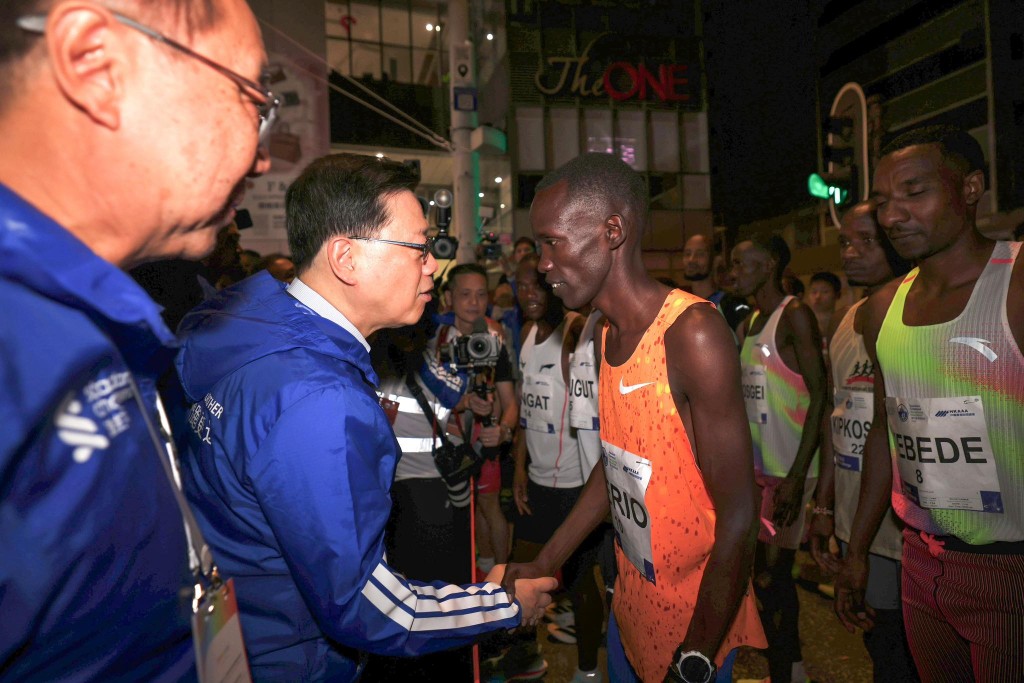 李家超祝願眾健兒一切順利、享受比賽、齊創佳績。李家超fb圖片