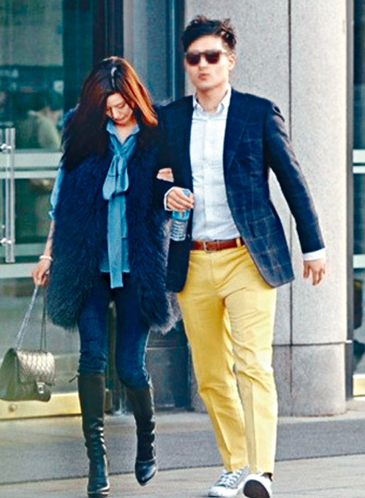 ■全智賢前日突傳婚變，但二人上月才一起出席家長日。