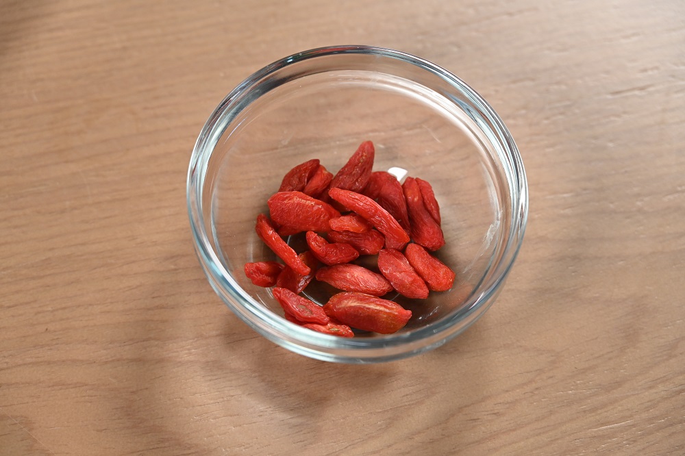 杞子除有食療功效，也可為菜式添一點甜味。