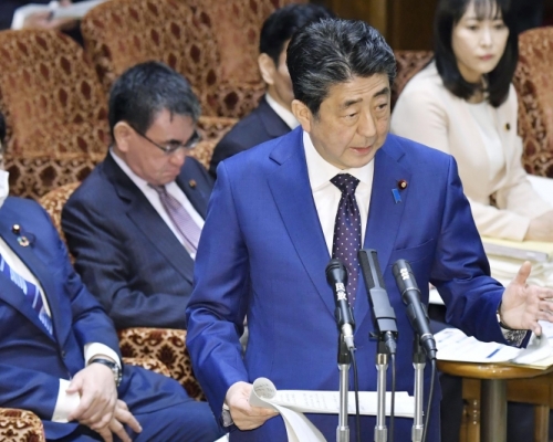 安倍晉三稱東京封城將重創日本經濟。 AP