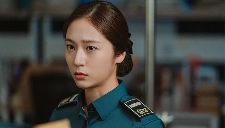 Krystal忙於為《警察課程》開工。