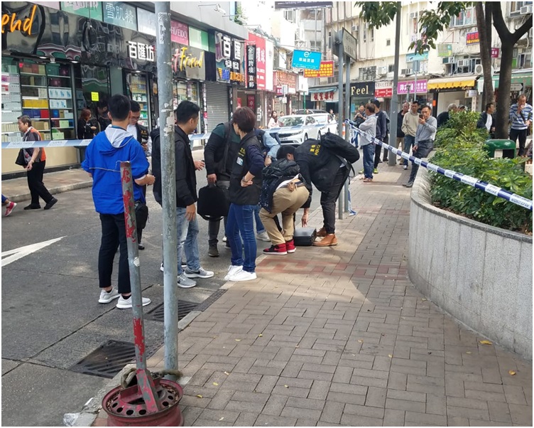警員封鎖現場調查。歐陽偉光攝