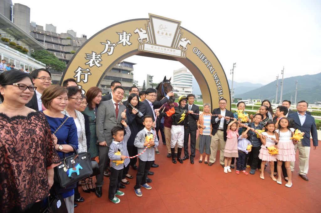 若果「背背龍」或者「噴火龍」交出頭馬,凱旋門或會再出現這場面。 若果「背背龍」或者「噴火龍」交出頭馬,凱旋門或會再出現這場面。
