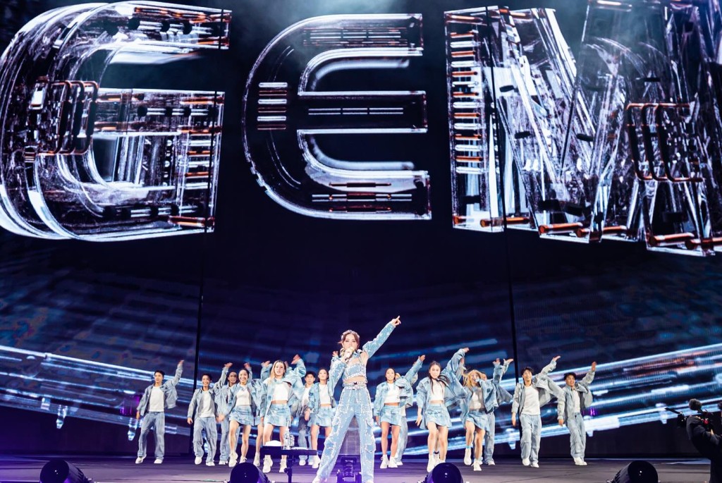 G.E.M.鄧紫棋一連三日在廣州舉行演唱會。