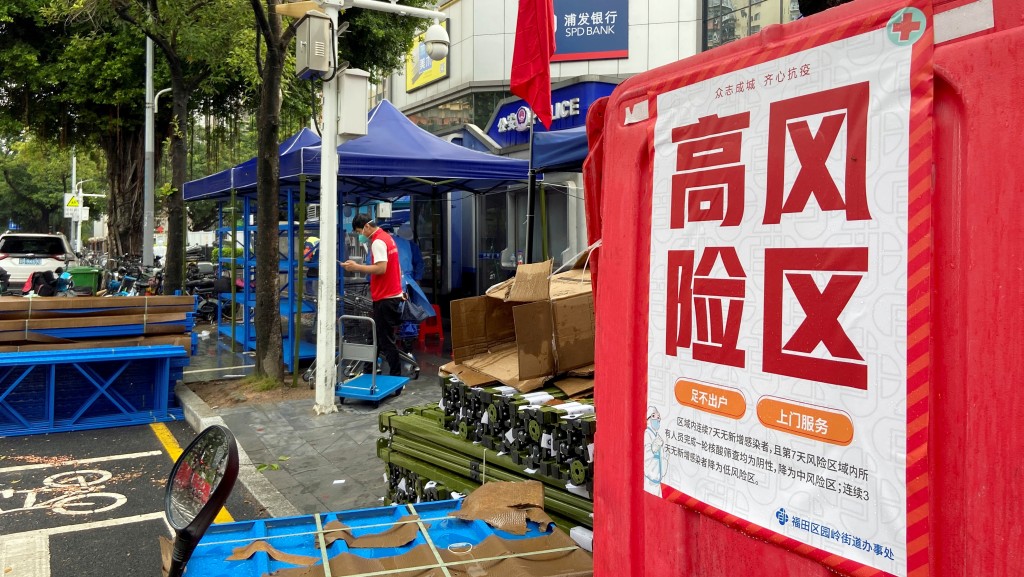 各地近期加碼防疫，頻頻出重手法舉措。路透圖片
