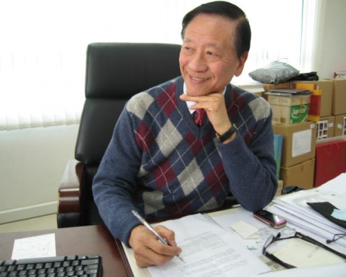 吳清輝夫婦1373萬沽藍灣半島。