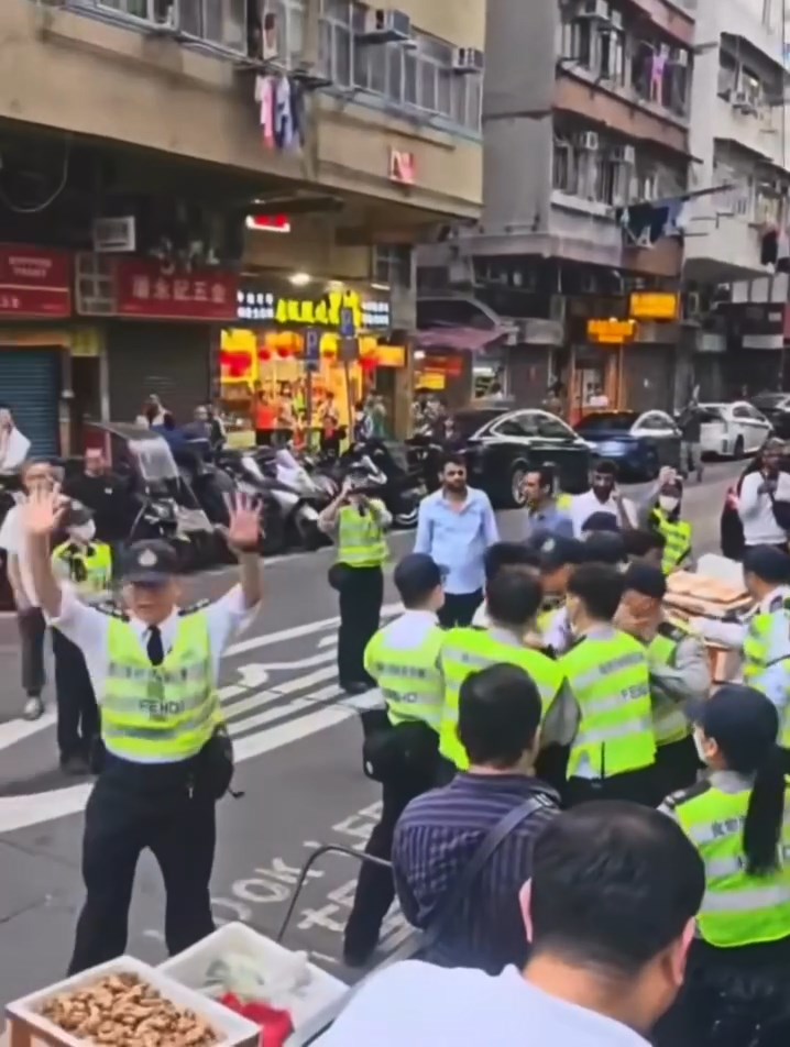 食環署人員昨日到深水埗執法，其間與3名男子發生爭執。網上片段截圖