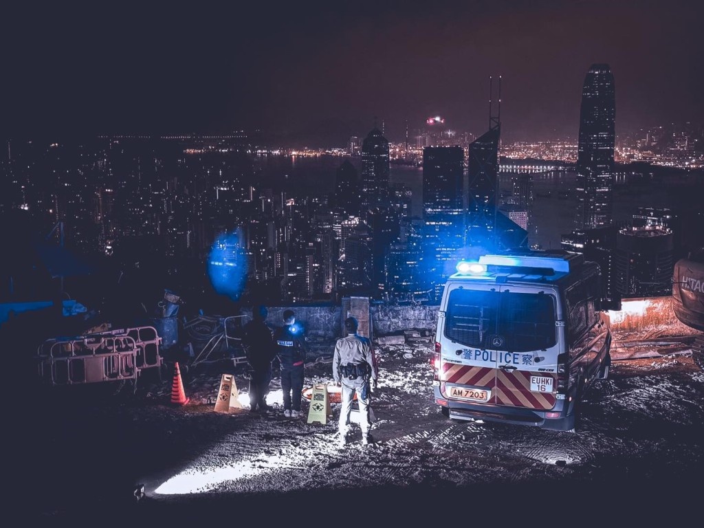 警方在聖誕假期期間在香港島郊區及港島南區水域一帶鄰近屋苑的山坡進行跨部門聯合反爆竊行動。香港警察FB圖片