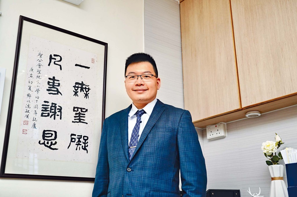 黃嘉亮副校長有參與制訂評估工具「綠建環評既有學校1.0版」。