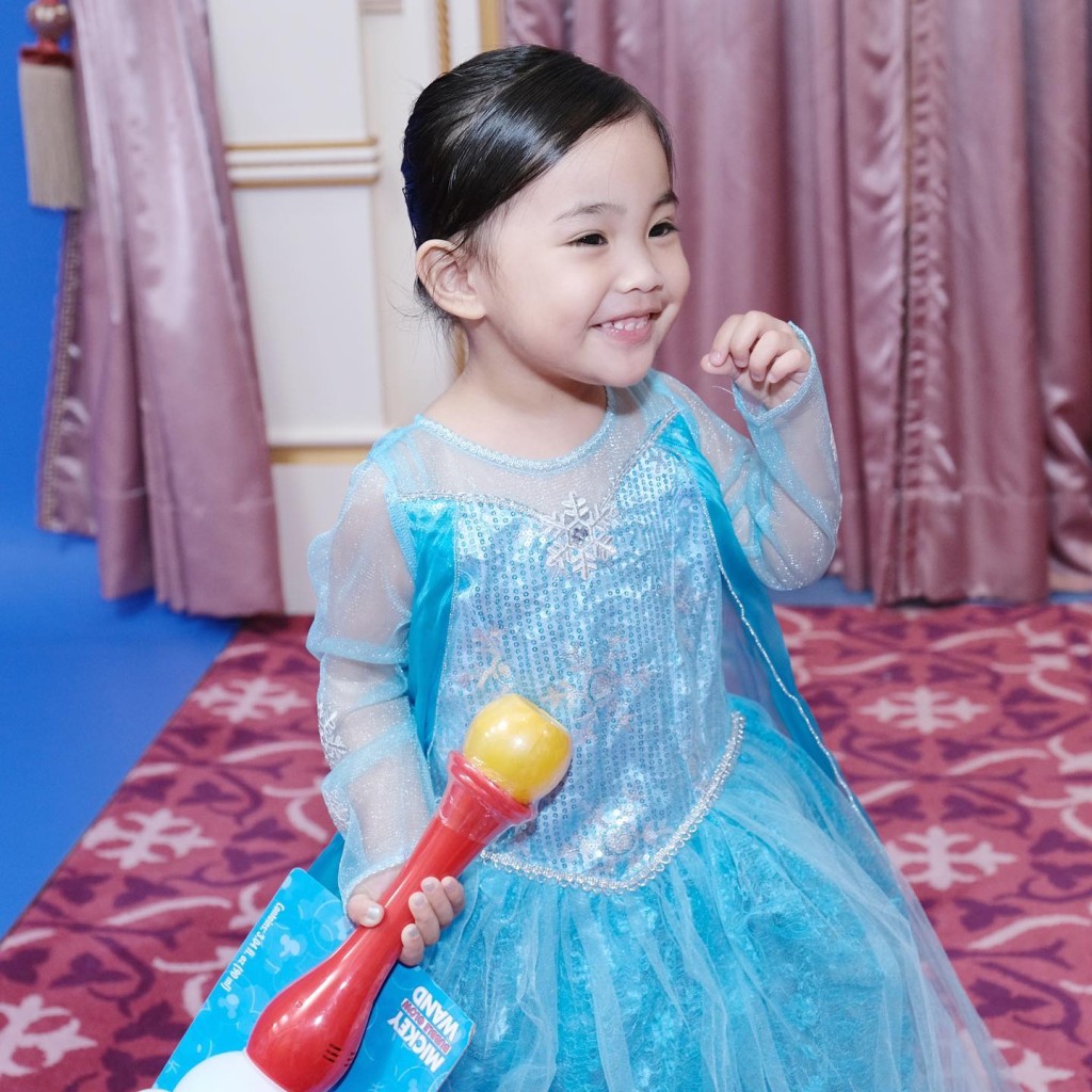 楊愛瑾女兒Emma在2019年3月出生。