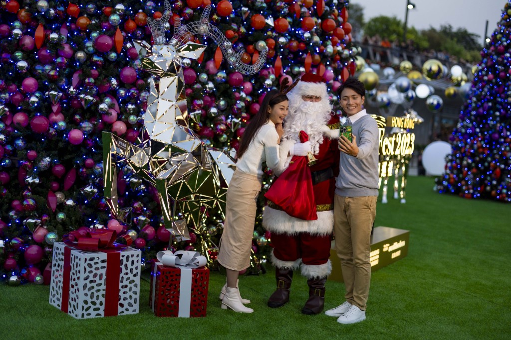 「香港冬日演纷巡礼」的圣诞小镇将进行多元化限定表演。旅发局图片