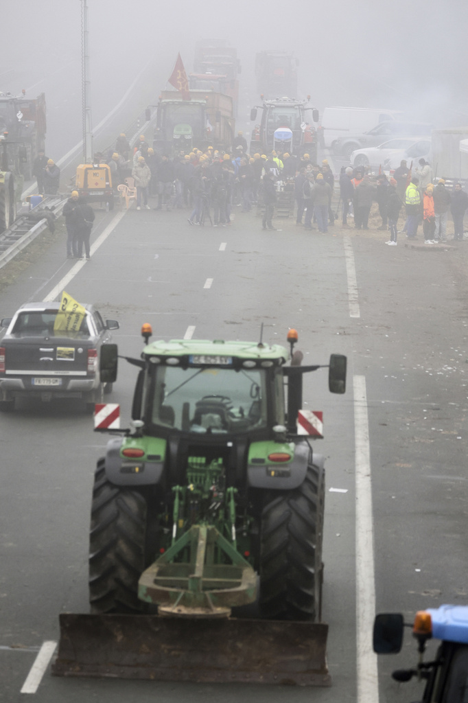 法国农民抗议持续。美联社