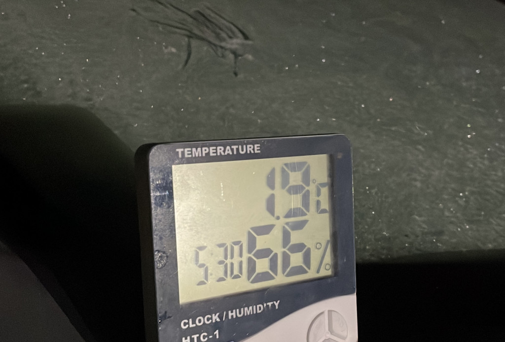 記者實測錄得1.9°C低溫。