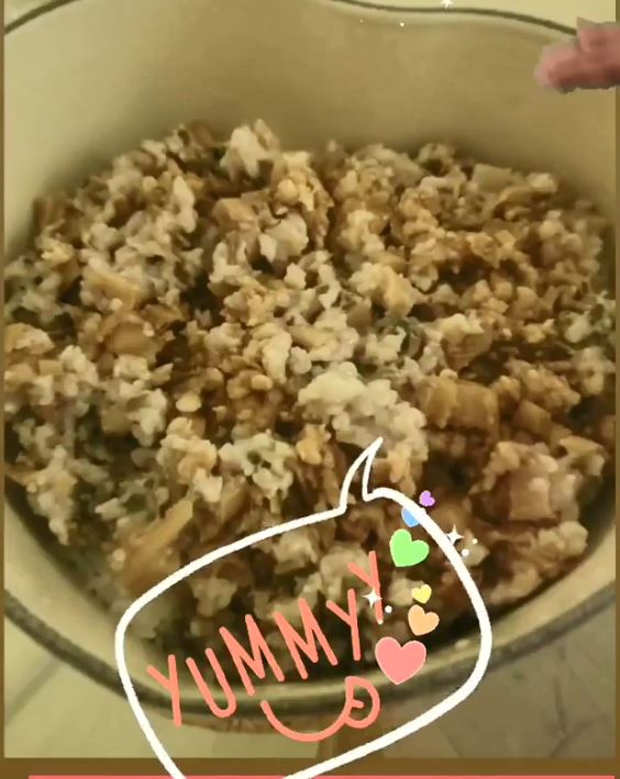 鄧健泓的極品糊仔煲仔飯。