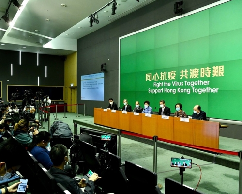 林鄭呼籲市民復活連假避免外出，切勿因確診個案下跌而掉以輕心。林鄭月娥Facebook