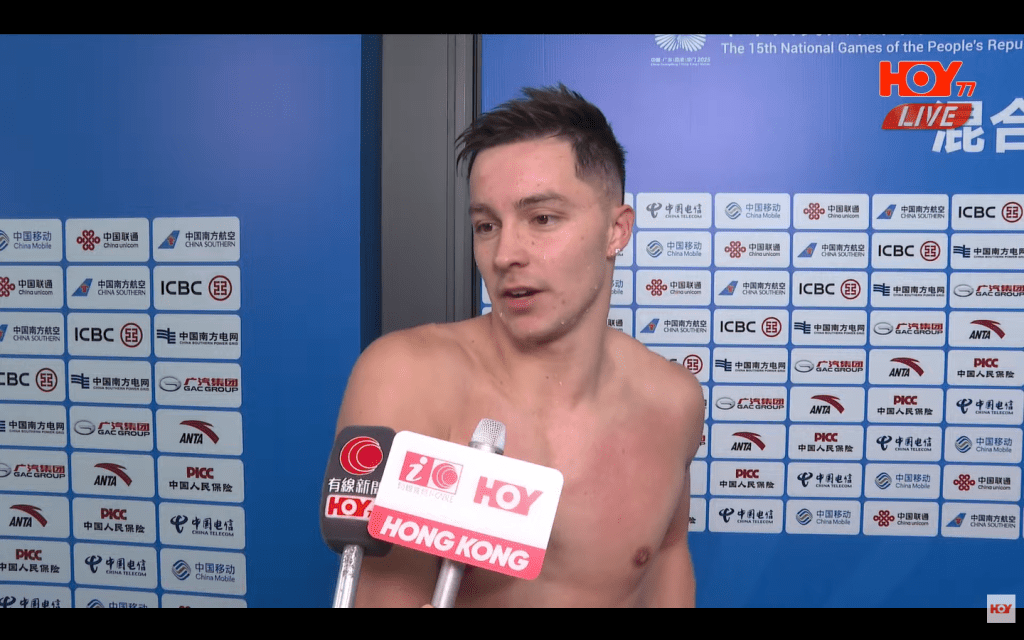 趙浩俊盼能游出個人最佳。直播截圖